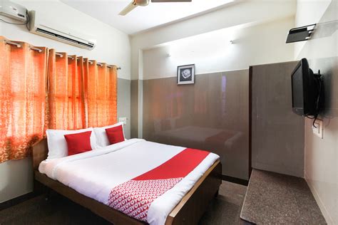 oyo rooms price